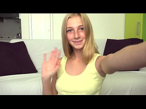 ❤️ Când mă plictisesc îmi masturbez leneș păsărica roz ❤️❌ at us ☑